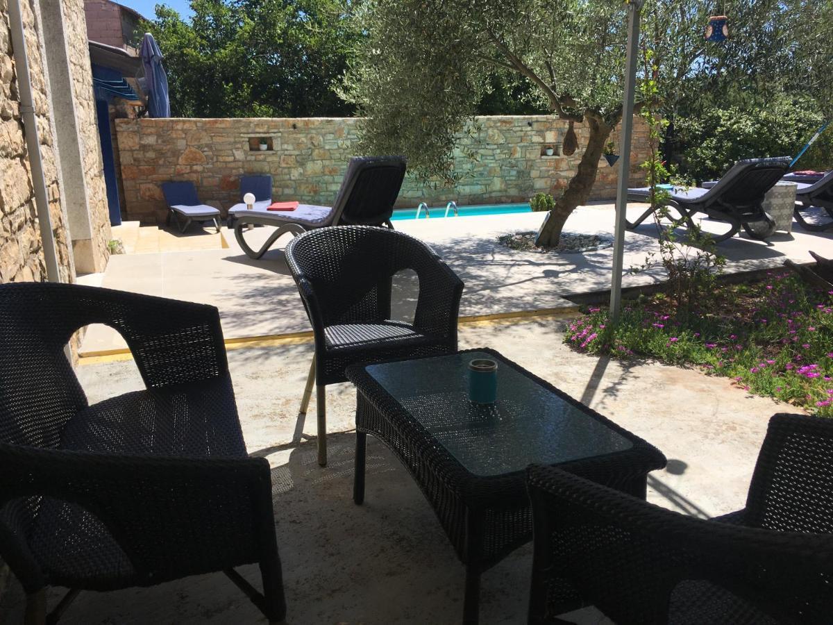 Holiday Home Ava1 With Pool & Holiday Home Ava2 With Whirlpool Baderna Esterno foto