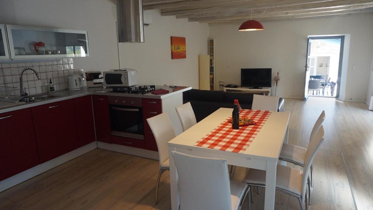 Holiday Home Ava1 With Pool & Holiday Home Ava2 With Whirlpool Baderna Esterno foto