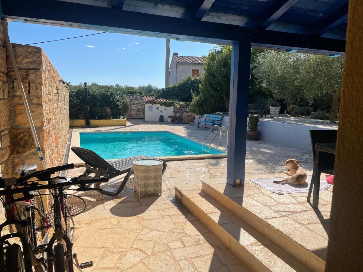 Holiday Home Ava1 With Pool & Holiday Home Ava2 With Whirlpool Baderna Esterno foto