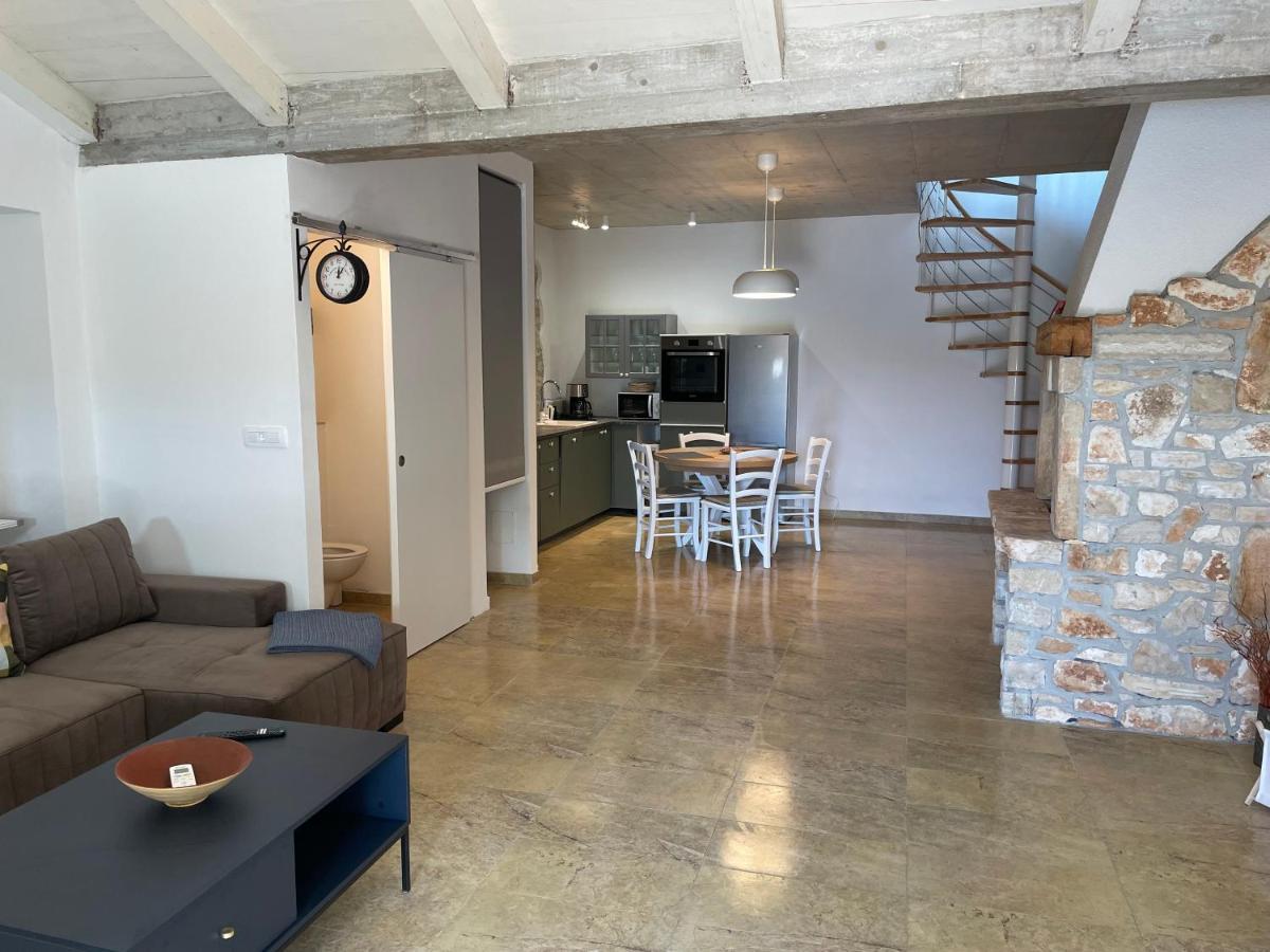 Holiday Home Ava1 With Pool & Holiday Home Ava2 With Whirlpool Baderna Esterno foto
